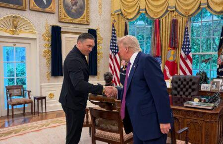Трамп зустрівся з Усиком у Білому домі