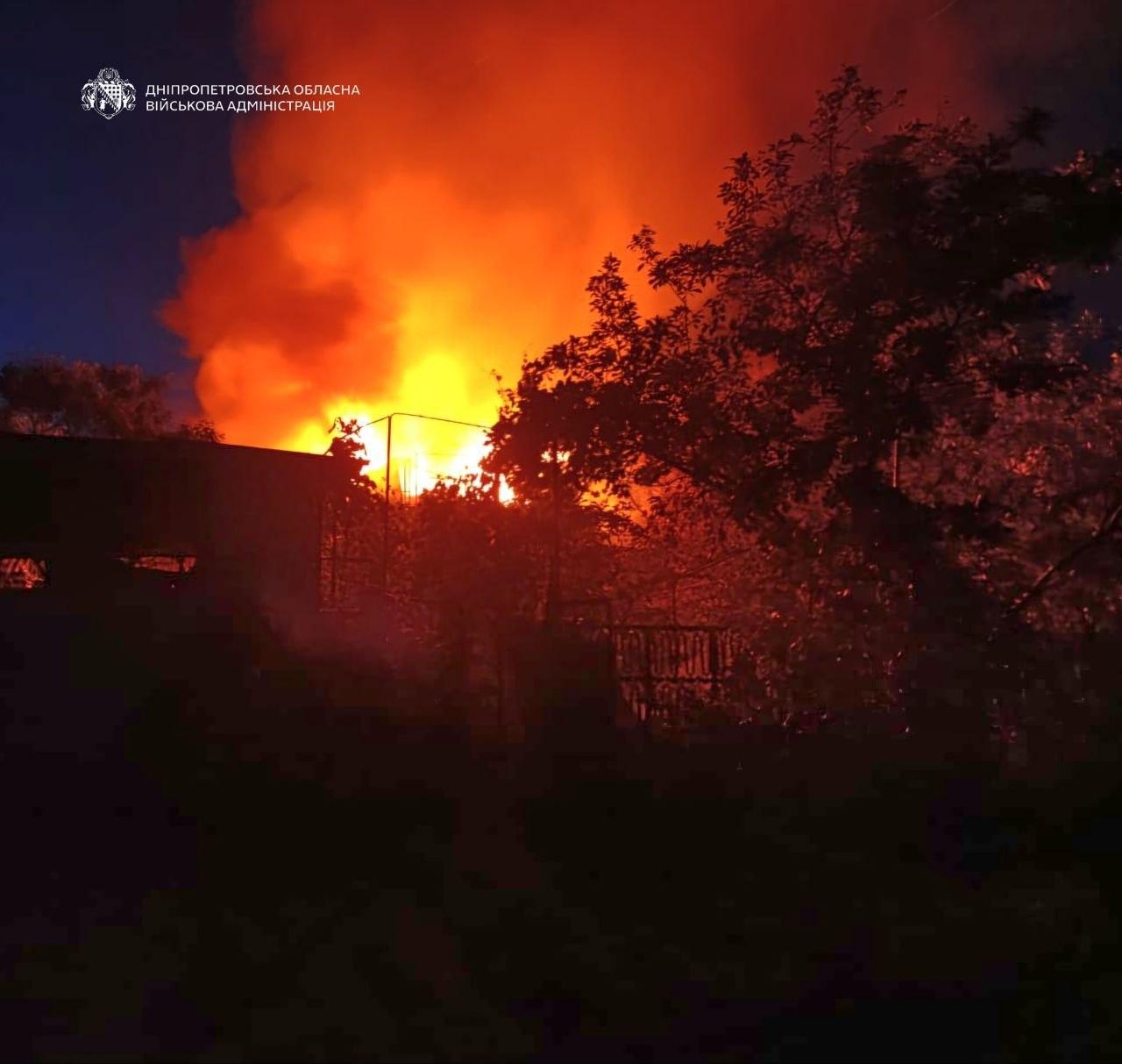 На Дніпропетровщині окупанти атакували область, є загиблий та 16 поранених