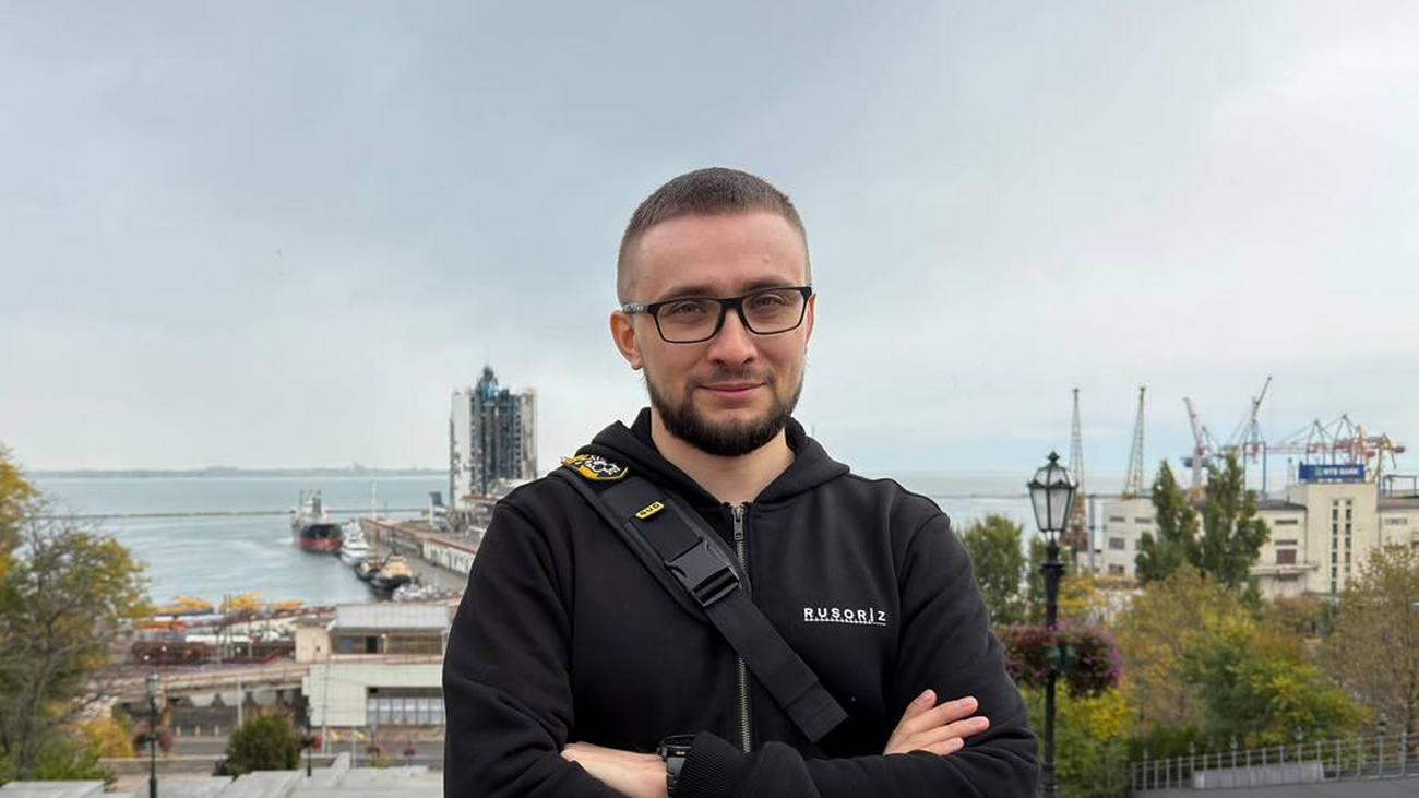 Стерненко звинуватив заступників Сирського у блокуванні роботи
