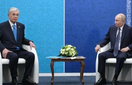 «Казахстан не просто може говорити»: політолог про заклик Токаєва до Путіна припинити війну