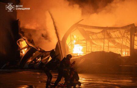«Як тільки приступили до гасіння пожежі — над нами почали літати FPV-дрони»: ДСНС про російські атаки на Суми