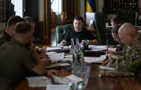 Зеленський провів нараду щодо дипстрайків
