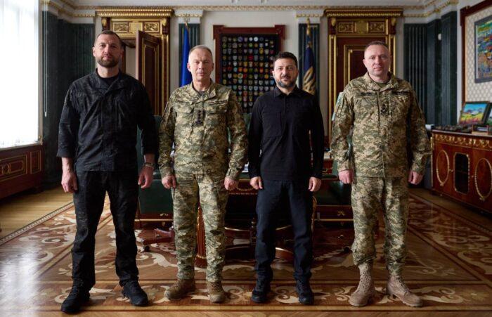 Укази про призначення Драпатого головкомом і Скибюка начальником Генштабу опубліковані офіційно