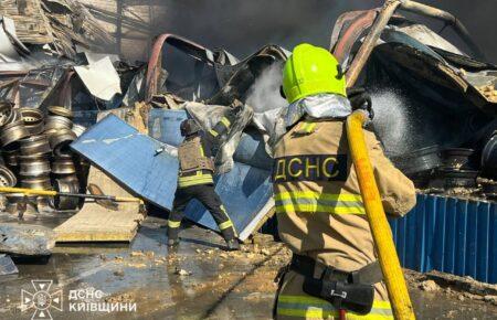Зросла кількість загиблих у Бучанському районі Київщини, де російський удар спричинив детонацію