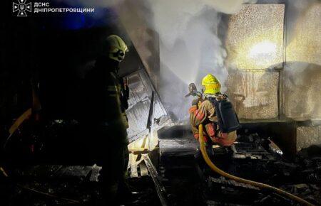 Росіяни вдарили по ТРЦ у Слобожанському на Дніпропетровщині (ФОТО)