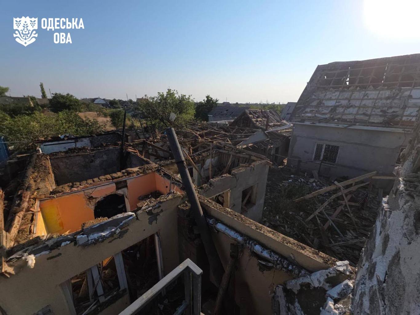 Росіяни атакували цивільну інфраструктуру на Одещині: двоє постраждалих