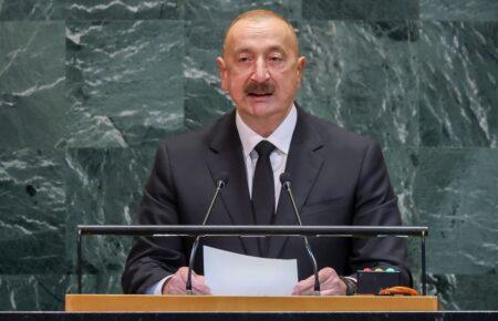 Президент Азербайджану помилував засудженого француза після виключення Усманова з санкцій ЄС