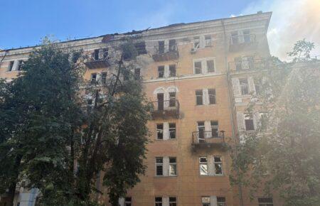У Києві через атаку російських безпілотників пошкоджено університет харчових технологій