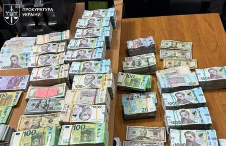 У ОГП заявили, що разом із БЕБ викрили злочинну організацію, яка виводила кошти через криптовалюту