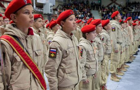 Росія мілітаризує українських дітей через освітні програми та «неурядові» організації, — Дворецька