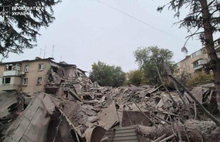 Росіяни атакували Запоріжжя: є загиблі, під завалами ще можуть бути люди