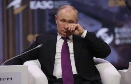 Путін фактично наказав генералам діяти без жодних правил, — ветеран розвідки США